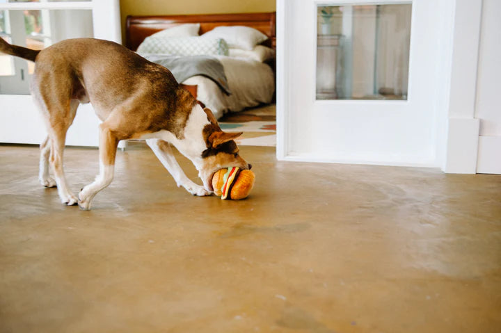 P.L.A.Y. -  American Take Out - Burger