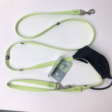 Load image into Gallery viewer, Smoochy Poochy - 5/8&quot; x 6 ft. Hands Free Leash