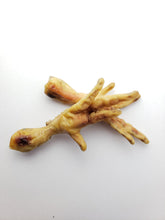 Load image into Gallery viewer, Woofur - Dehydrated Chicken Feet Chews (Pack of 6)