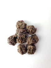 Load image into Gallery viewer, Woofur - Meaty Beef Ball Treats - 70g